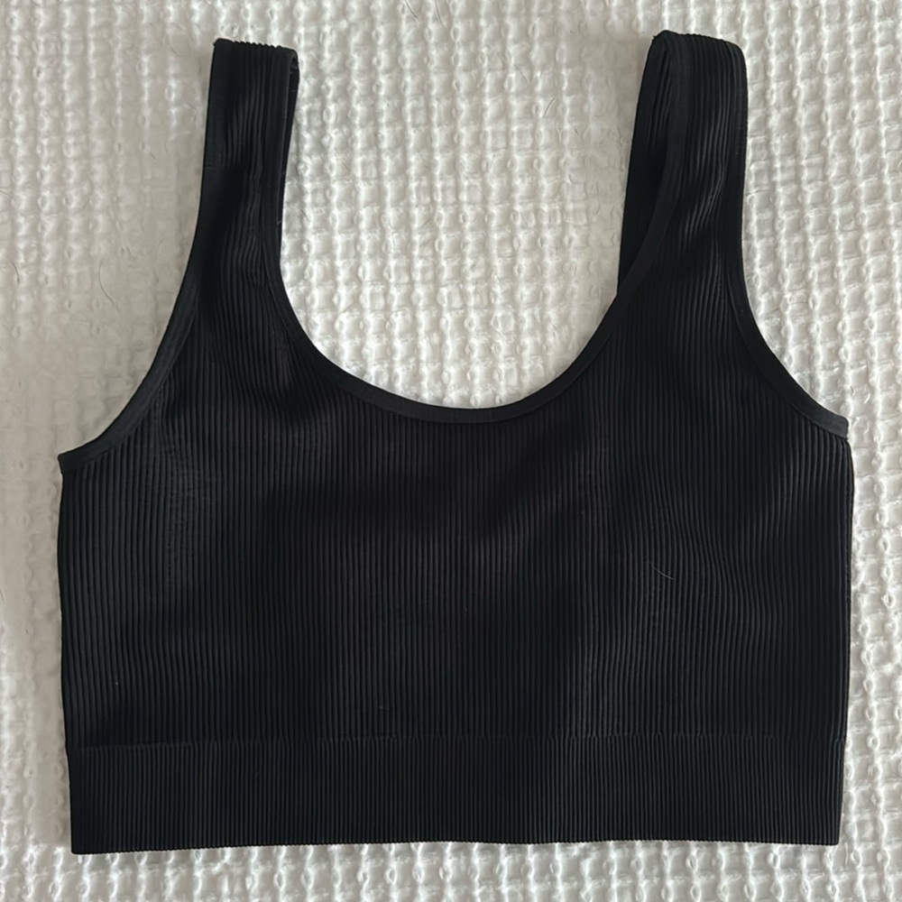 NVGTN top/sports bras